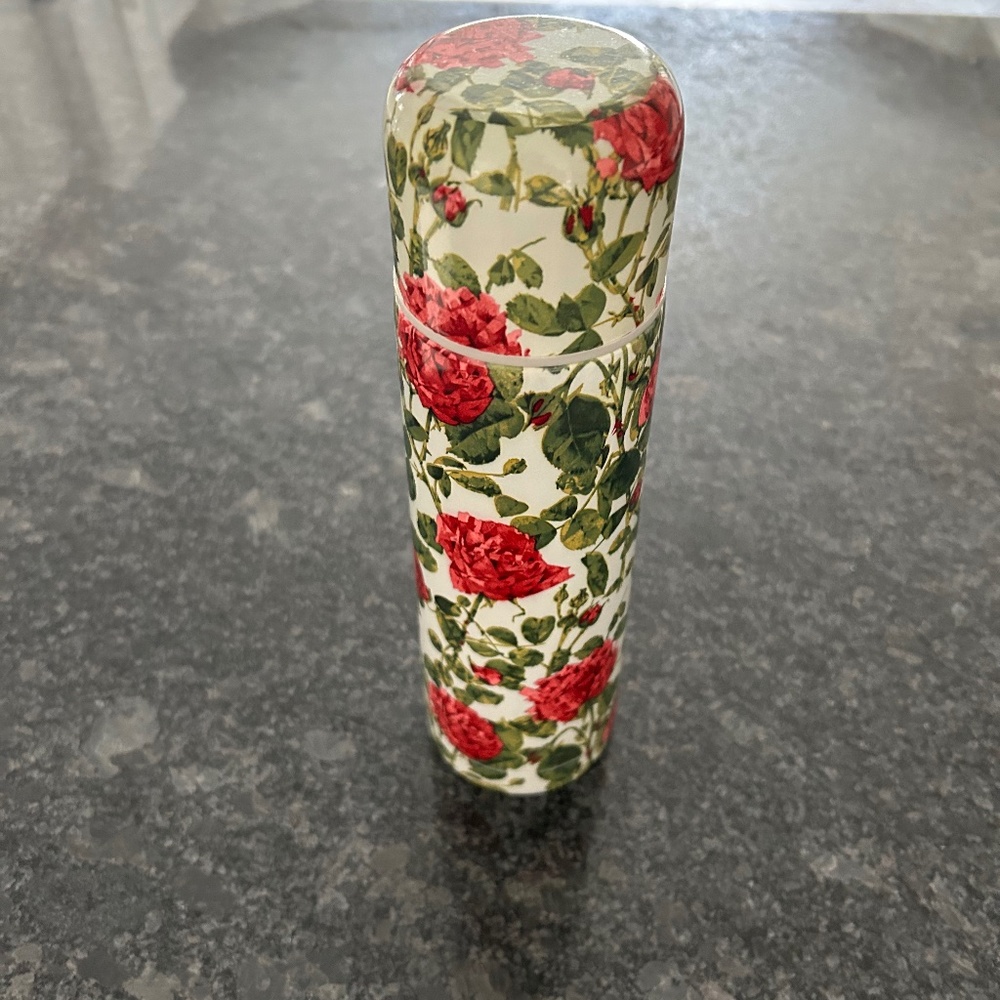 Rose thermos